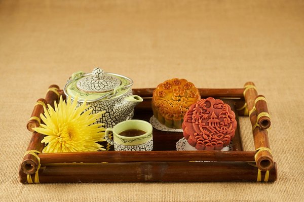 Comment préparer un velouté de courgettes à la menthe et au yaourt ?